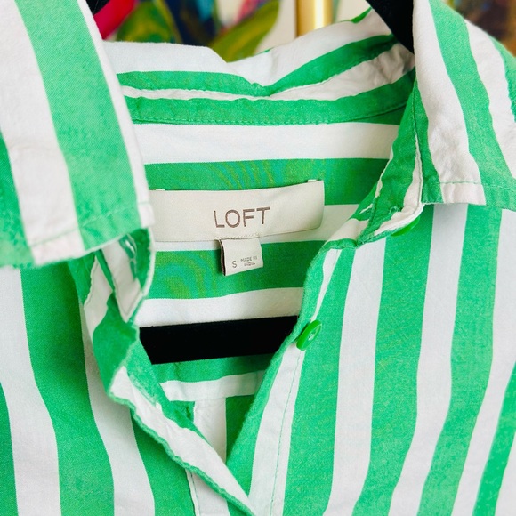 LOFT Petite Striped Relaxed Pocket Shirt - Picture 4 of 5
